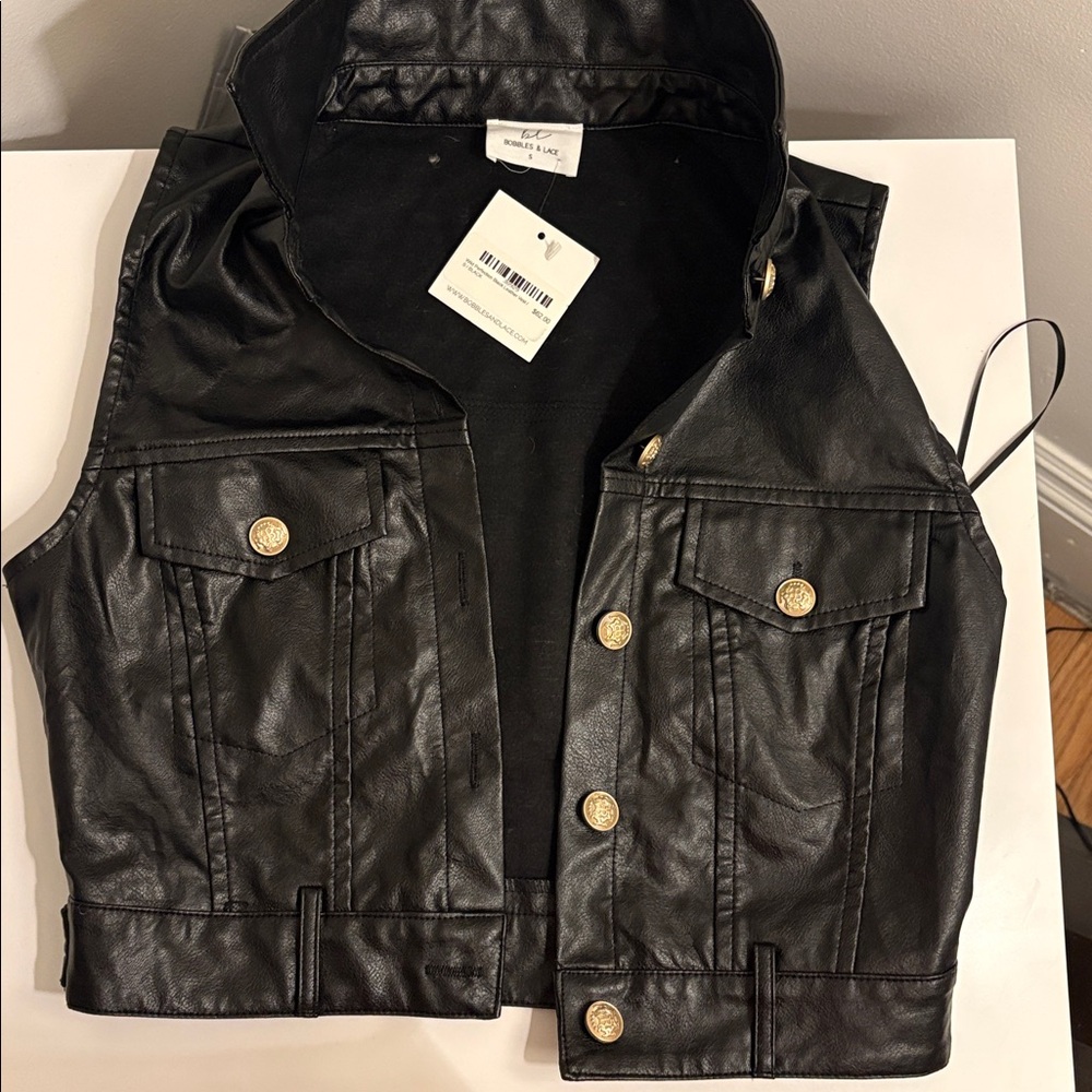 BOBBLES AND LACE LEATHER CROPPED VEST